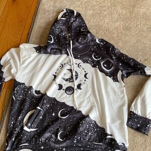 Woman’s xl hoodie spiritual moon new life cycle stars